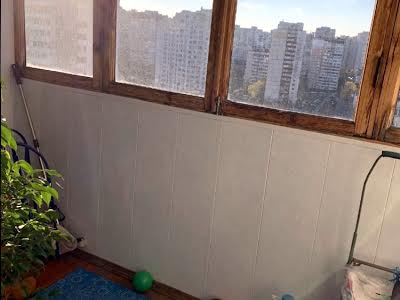 квартира за адресою Драгоманова вул., 12