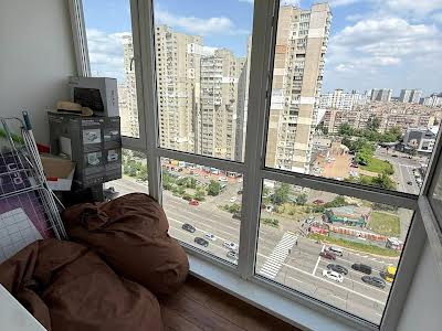 квартира по адресу Ревуцкого ул., 40-В