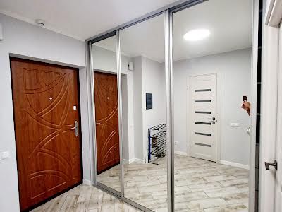 квартира за адресою Академіка Глушкова просп., 101