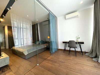 квартира по адресу Кловский спуск (Кловський), 7a