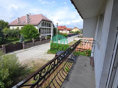 будинок за адресою Тролейбусна вул.