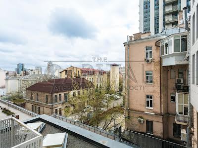 квартира за адресою Бульварно-Кудрявська вул. (Воровського), 17