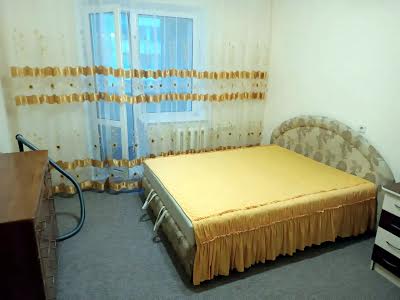 квартира по адресу Соломии Крушельницкой ул., 5