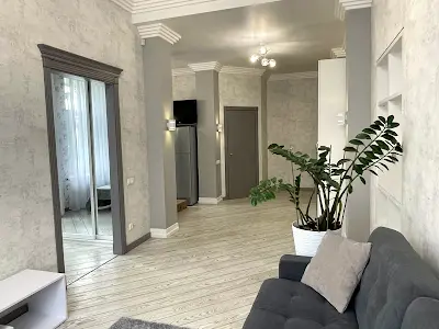 квартира за адресою Велика Васильківська вул. (Червоноармійська), 76