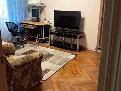 квартира по адресу Строителей ул., 4-А