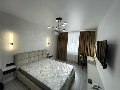 квартира за адресою Височана вул., 18