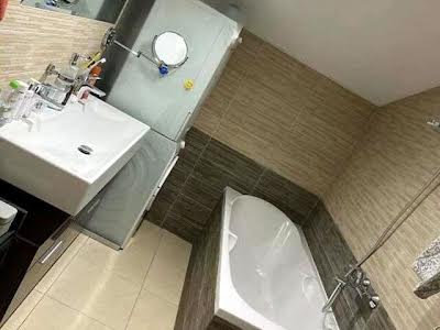 квартира за адресою Регенераторна вул., 4 к3