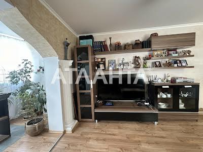 квартира за адресою Євгена Чикаленка вул., 71