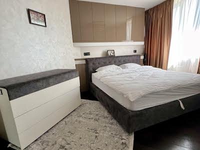 квартира за адресою Вишгородська вул., 45