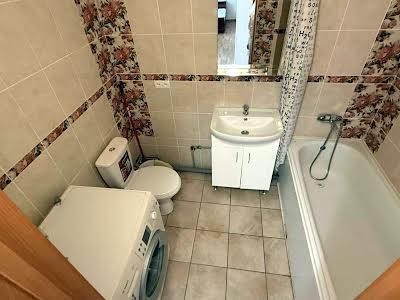 квартира за адресою Соломії Крушельницької вул., 13