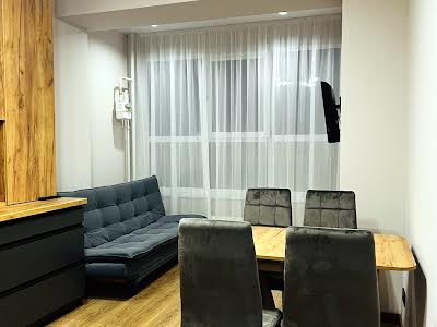 квартира за адресою Європейська вул. (Жовтнева), 31