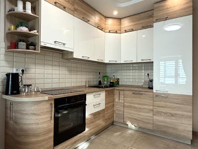 квартира за адресою Патріарха Мстислава Скрипника вул., 48-А