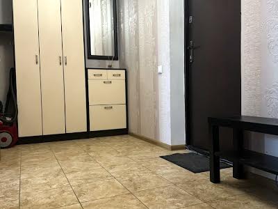 квартира за адресою Авіаконструктора Ігоря Сікорського вул. (Танкова), 4-Д