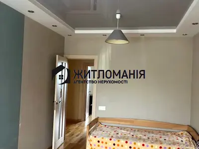 квартира за адресою Академіка Булаховського вул., 5-Д