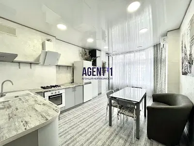 квартира по адресу Львовская ул., 1а к4