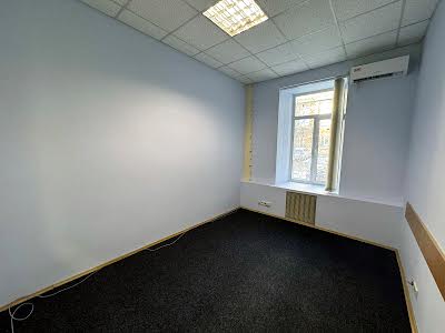 комерційна за адресою Тараса Шевченка бульв., 46-А