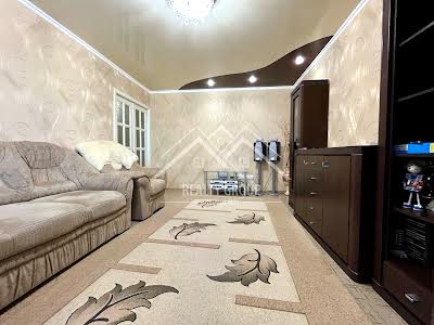 квартира за адресою Кропивницького вул., 95