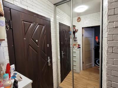 квартира за адресою Генерала Петрова вул., 46