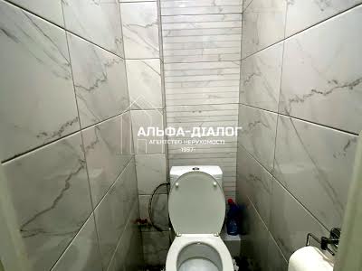 квартира за адресою Академіка Доброхотова вул., 12