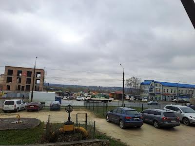 комерційна за адресою Микулинецька вул., 99А
