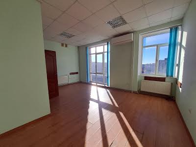 коммерческая по адресу Микулинецкая ул., 3А