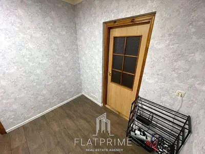 квартира за адресою Драгоманова вул., 12А