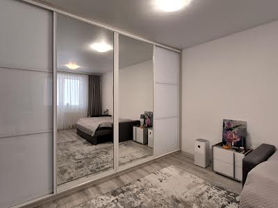квартира за адресою Катерини Білокур, 1а