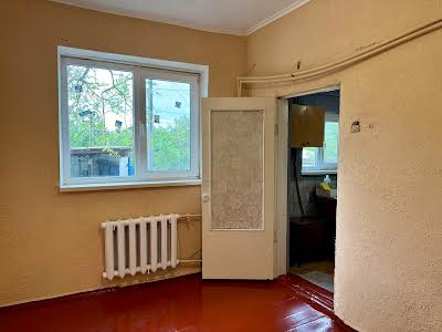 будинок за адресою Михайла Комарова вул., 13