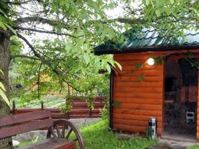 будинок за адресою Довбуша, 12