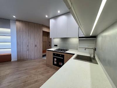квартира за адресою Студентська вул., 18