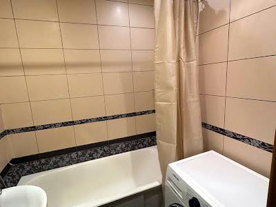 квартира по адресу Героев просп., 40