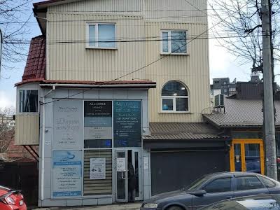коммерческая по адресу Грушевського ул., 63