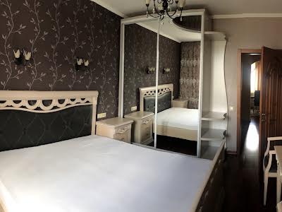 квартира по адресу Александровская ул., 16