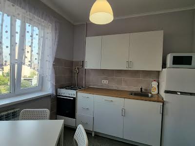 квартира за адресою Братства Тарасівців вул. (Декабристів), 6