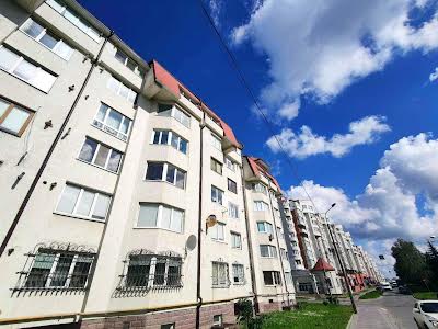 квартира за адресою Коновальця вул., 3