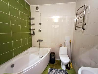 квартира по адресу Будівельників ул., 10