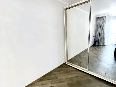 квартира за адресою Інглезі вул. (25-ї Чапаєвської Дивізії), 2