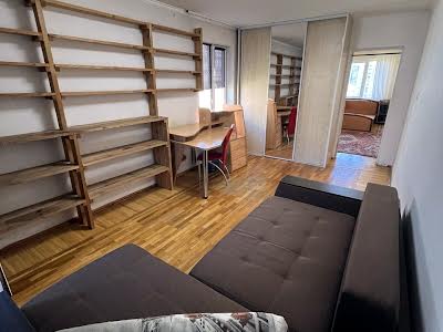 квартира за адресою Романа Шухевича просп. (Генерала Ватутіна), 6А