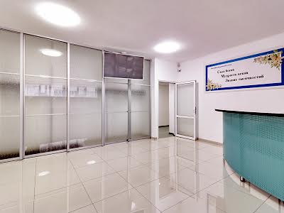 коммерческая по адресу Спортивна ул., 18