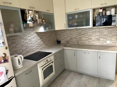 квартира за адресою Набережна вул., 8д