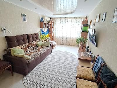 квартира за адресою Рельєфна вул., 8