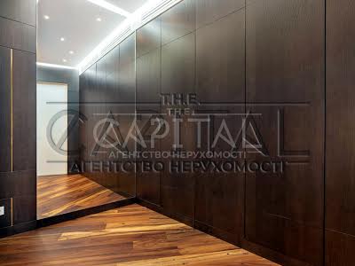 квартира за адресою вул. Коновальця Євгена, 26а
