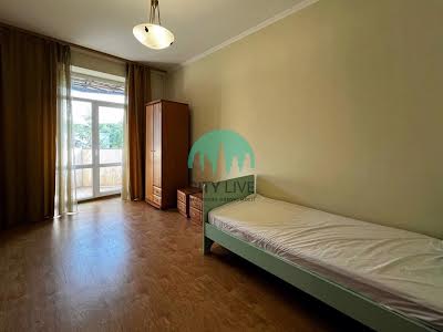 квартира за адресою Чорновола вул., 107