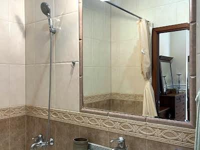 квартира за адресою Мала Житомирська вул., 16/
