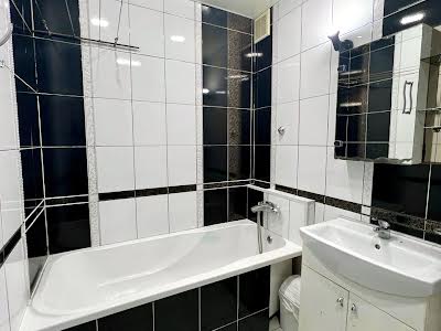 квартира по адресу Строителей бульв., 4
