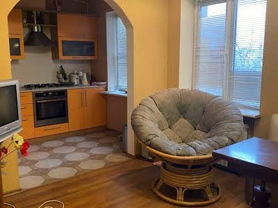 квартира по адресу Героев пер., 21
