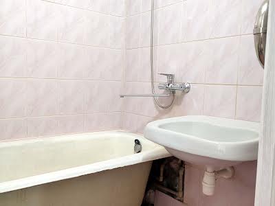 квартира за адресою Приозерна вул., 10г