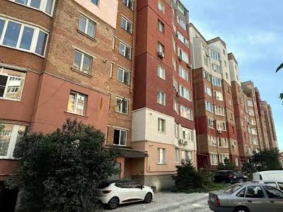 квартира по адресу Будівельників ул., 1