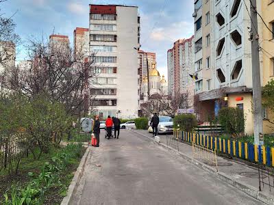 квартира за адресою Бориса Гмирі вул., 9А