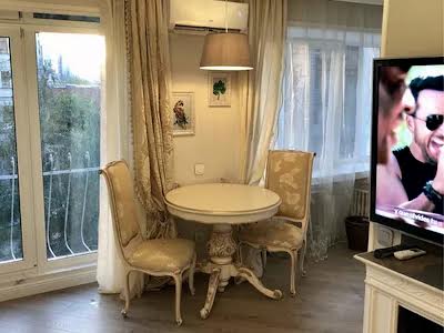 квартира за адресою Гусовського вул., 10/8